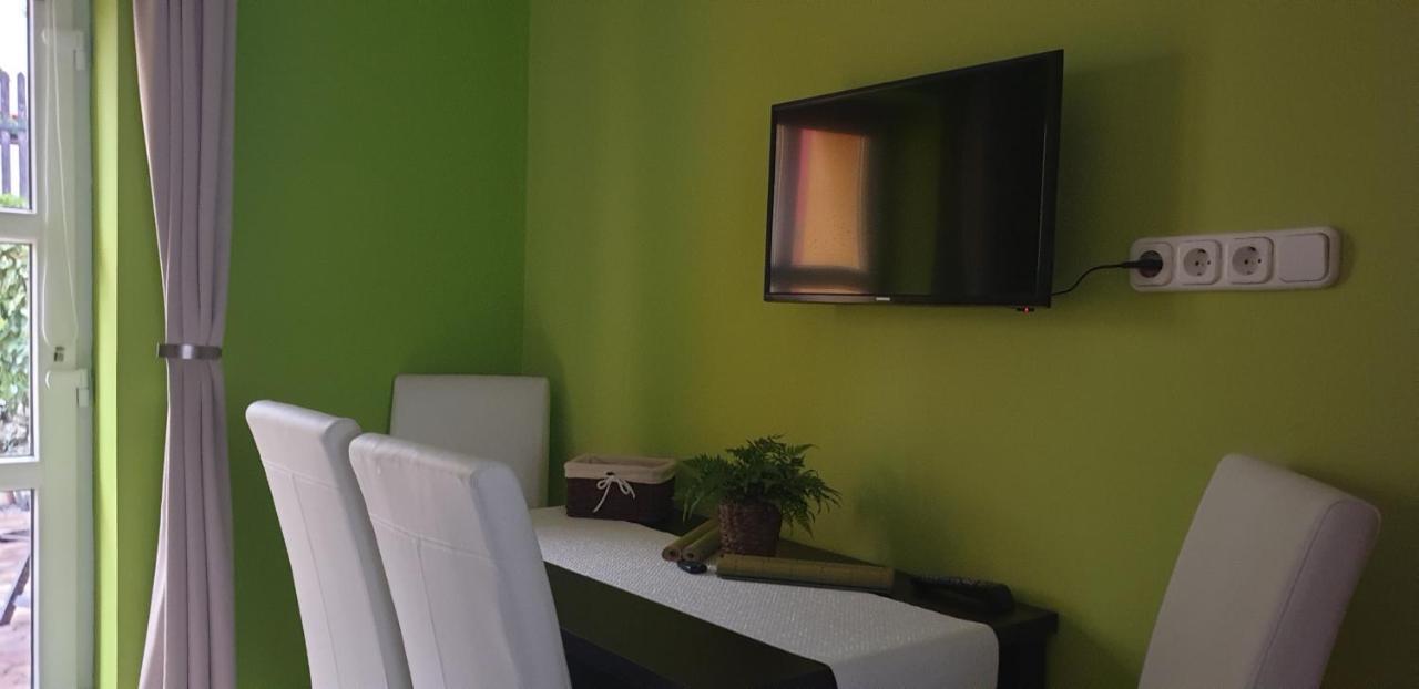 Tópart Apartman Tapolca Exterior foto
