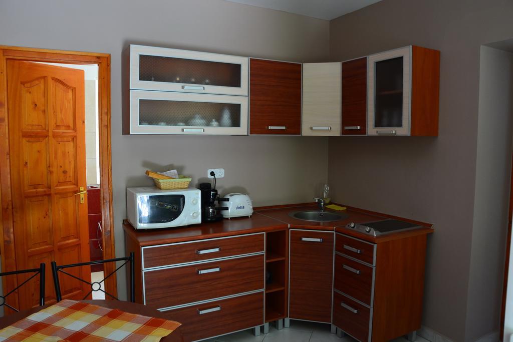 Tópart Apartman Tapolca Habitación foto
