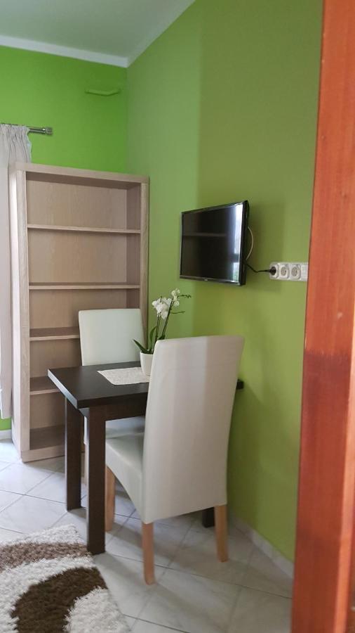 Tópart Apartman Tapolca Exterior foto